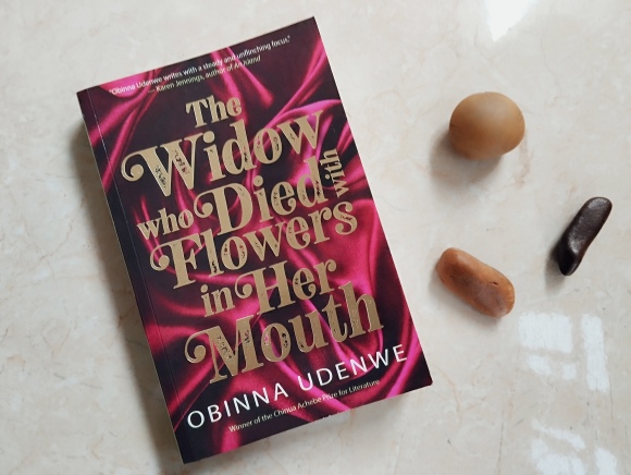 The Widow Who Died With Flowers in Her Mouth — Review